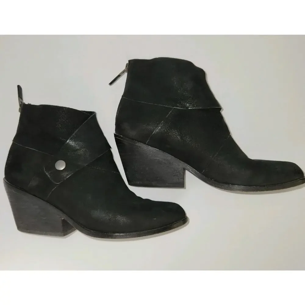 Eileen Fisher Black Soft Leather Ankle Boots 5.5 Booties Back Zipper
